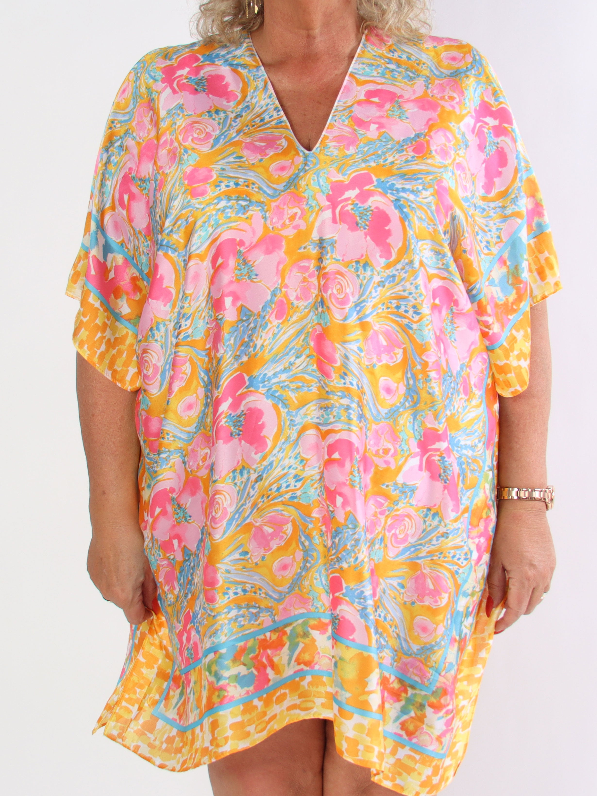 Fryd - Mønstret plus size tunika i blødt viskose og silke